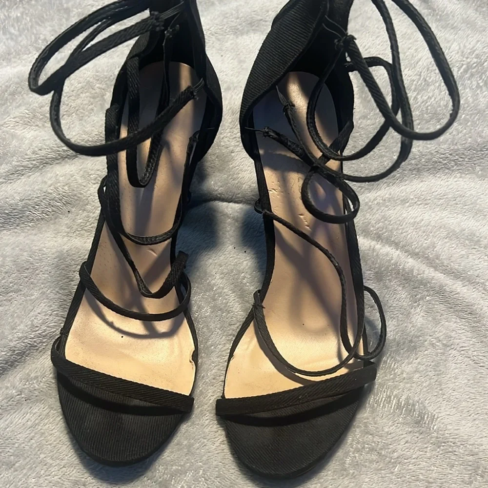 Sandals - Picture 2 of 4